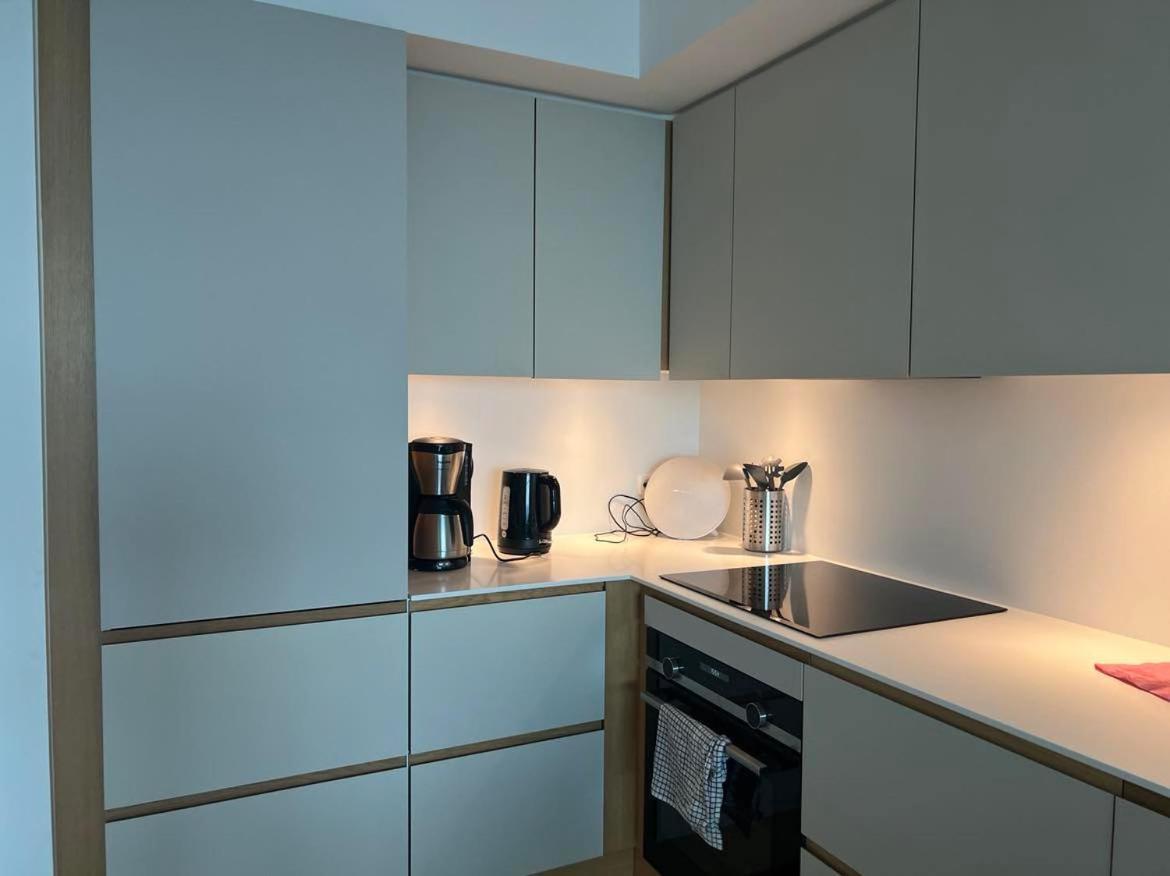 26-Etage Lejlighed Med Utrolig Havudsigt オールフス エクステリア 写真