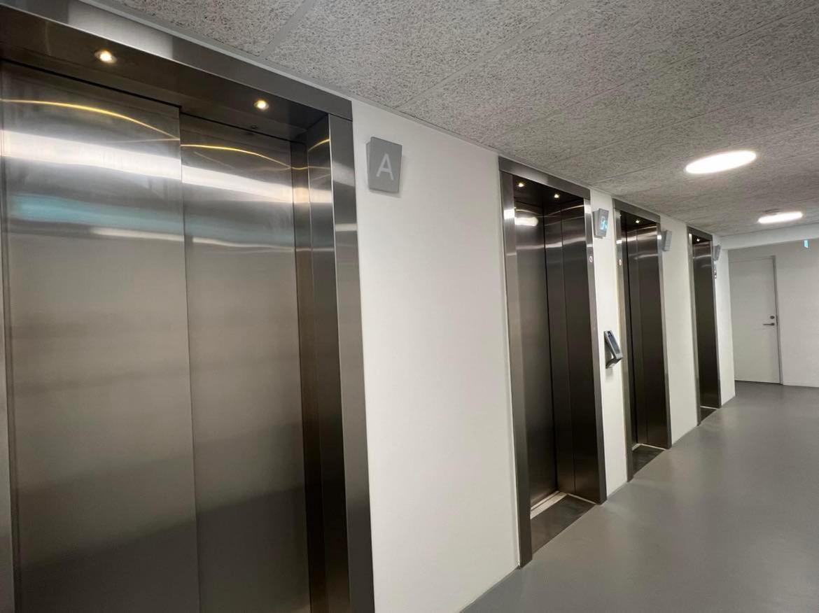 26-Etage Lejlighed Med Utrolig Havudsigt オールフス エクステリア 写真