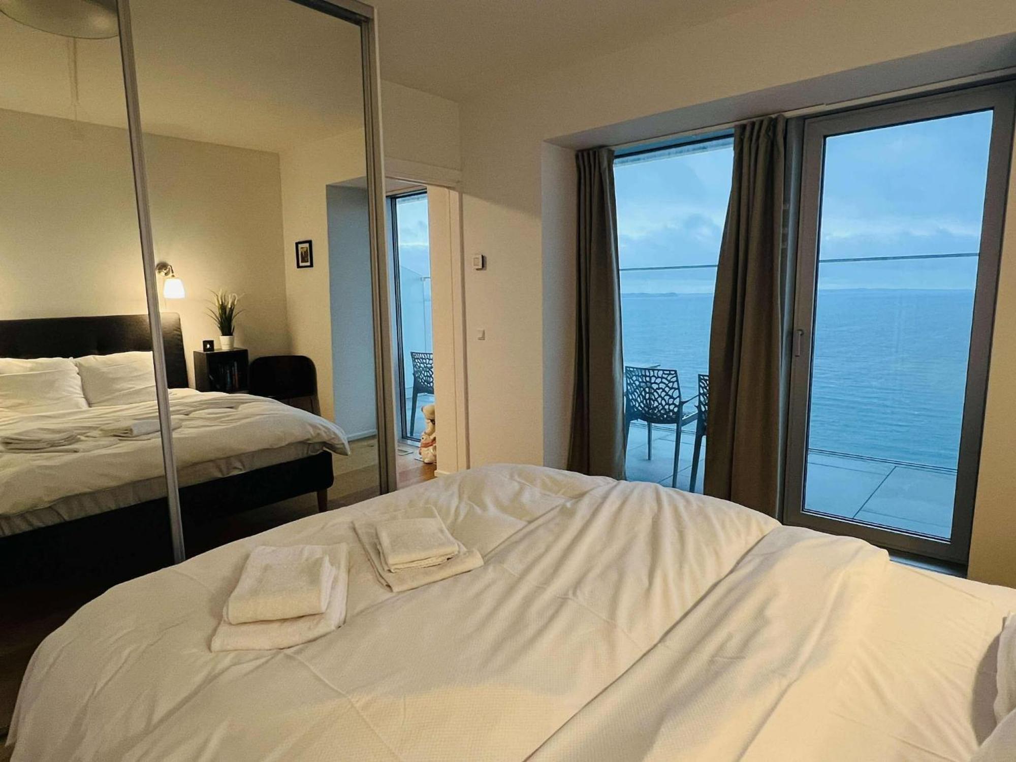 26-Etage Lejlighed Med Utrolig Havudsigt オールフス エクステリア 写真